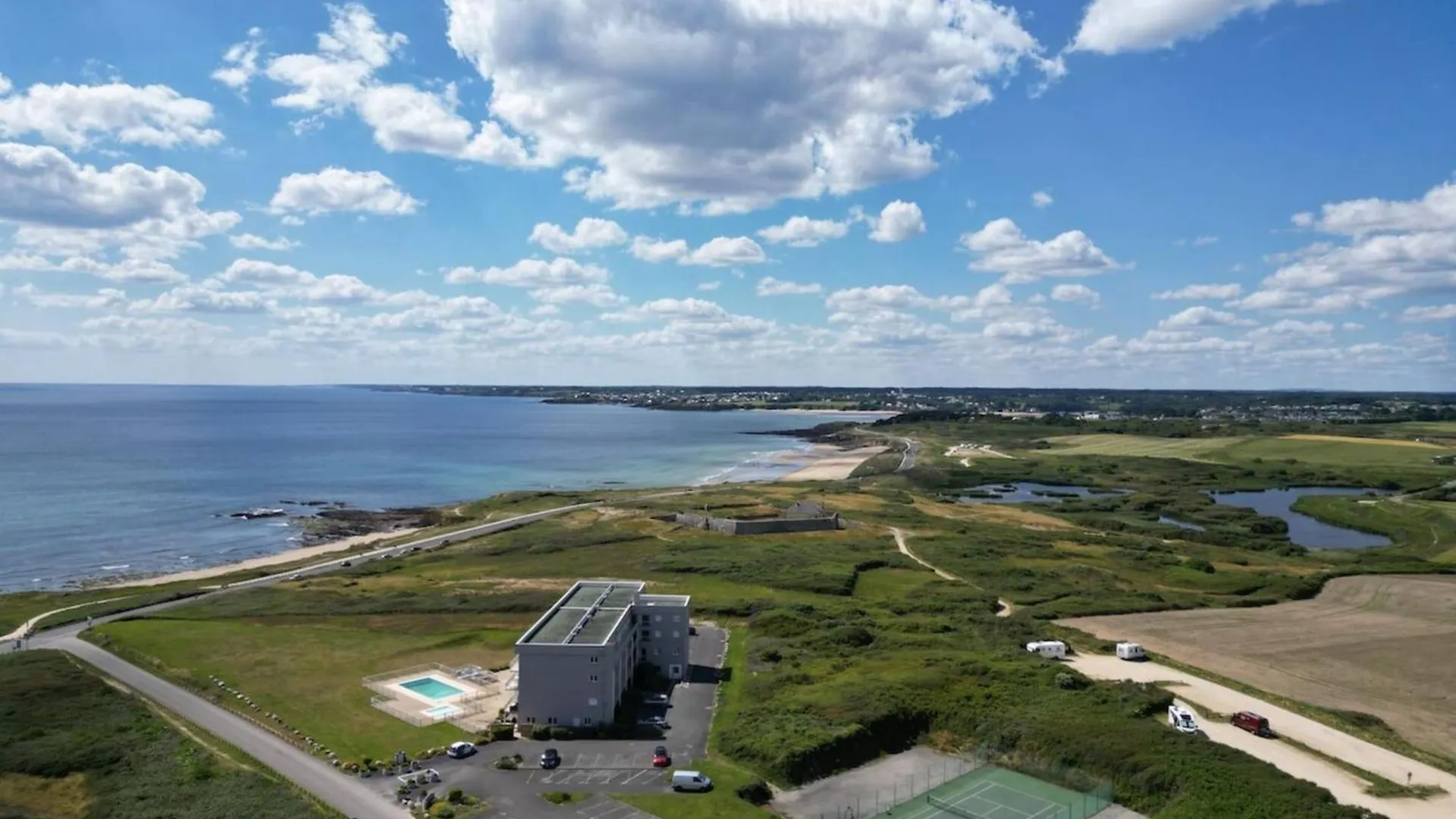 Sublime T2 Refait A Neuf - Vue Mer 180 - Piscine Guidel France